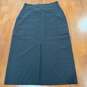 Athleta Black Cargo Midi Skirt